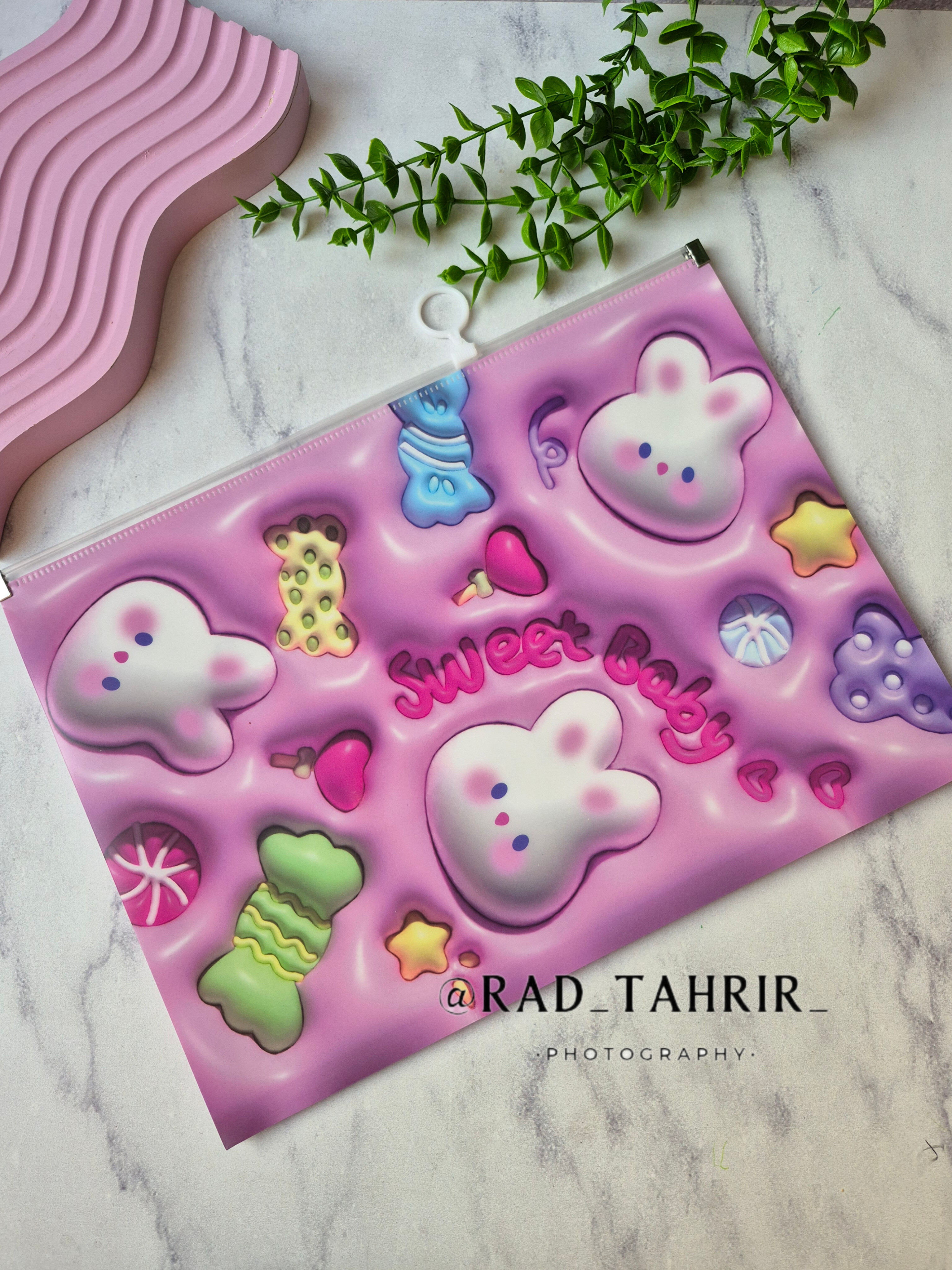 پوشه سوییت بی بی سایز a4با طرح سه بعدی و از بغل بازشو